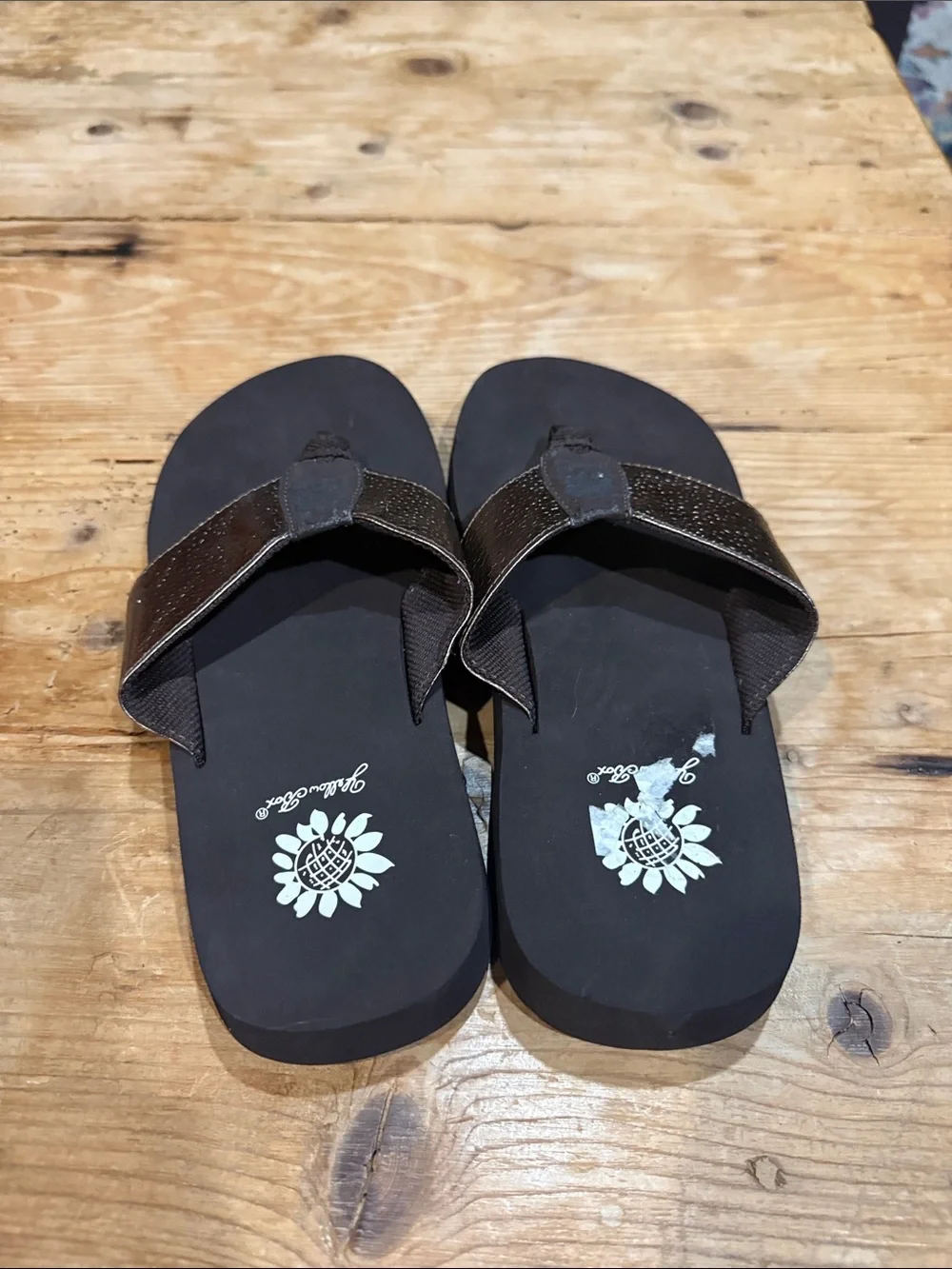 Yellow Box Metallic Bronze Thong Sandals with Black Footbed - Picture 3 of 3